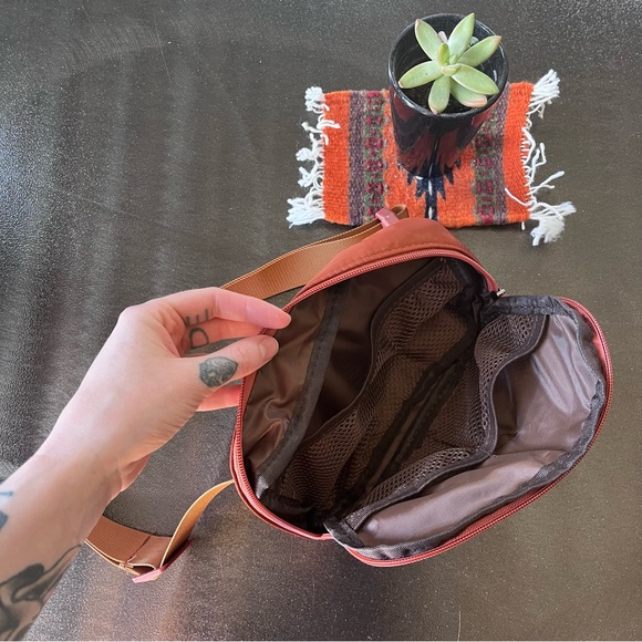 Belt Bag - Picture 5 of 5